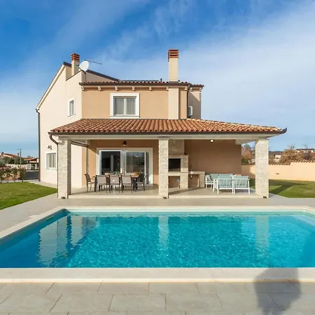 Magica By Interhome